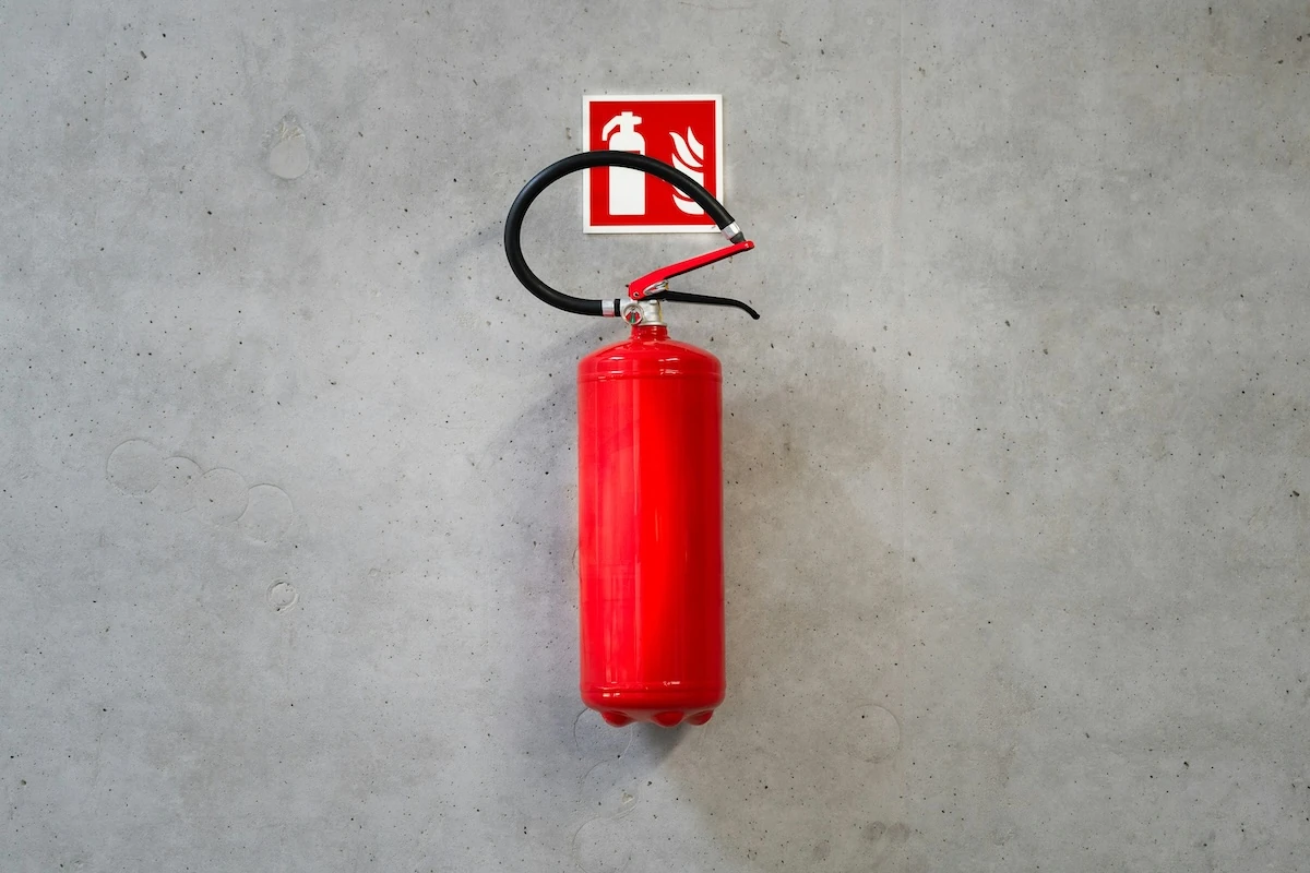 Extincteur utile en cas d'incendie en entreprise